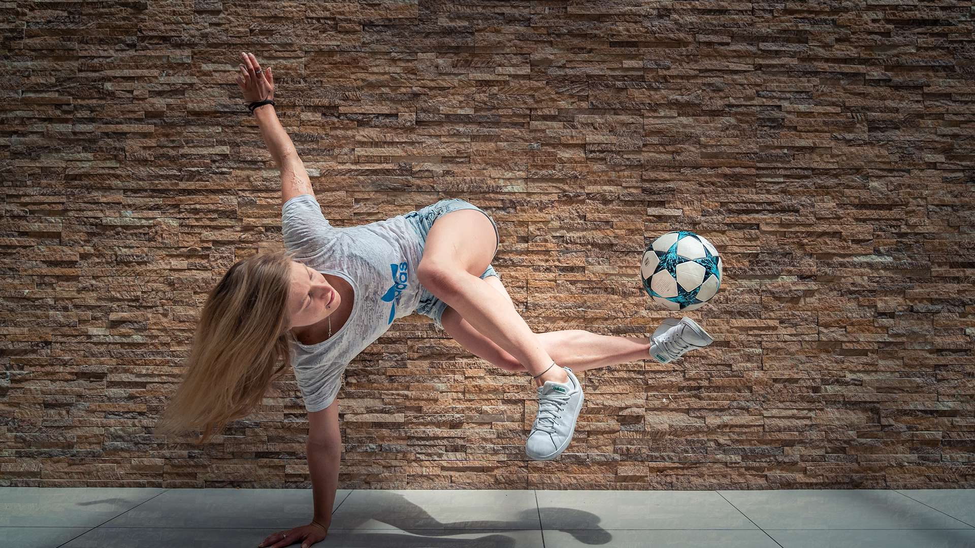 潜力股的引 潜力股的引